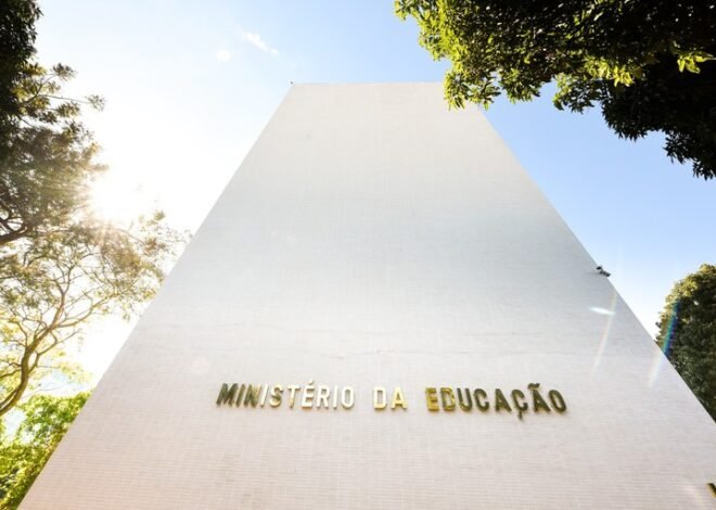 Direito e Pedagogia lideram ranking dos maiores cursos de graduação do Brasil