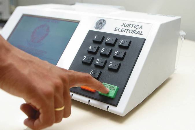 Do ensino médio ao doutorado: qual a formação dos candidatos a presidente em 2026?